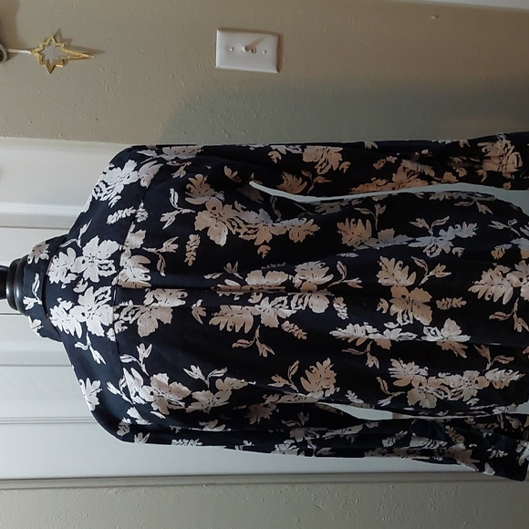 Ladies long sleeve printed linen top - Picture 3 of 4